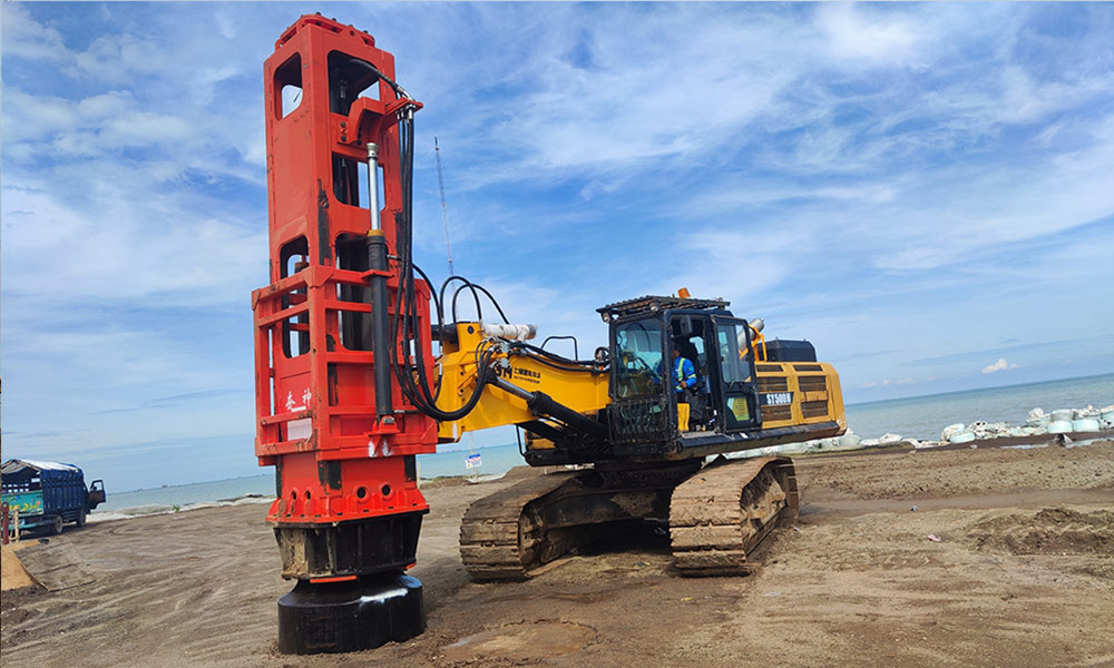 HC150高速液壓夯實(shí)機(jī)在印度尼西亞施工 HC150高速液壓夯實(shí)機(jī)在印度尼西亞施工